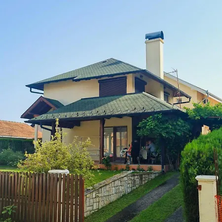 Vikendica Forest * Veliko Gradište